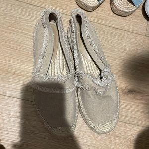 Joie Shoes (neutral)